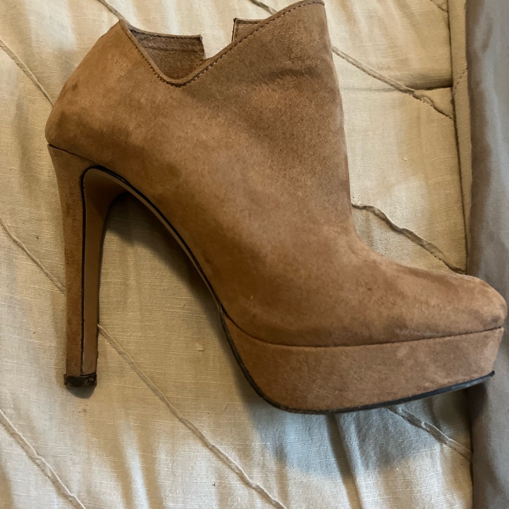 Jessica Simpson Brown Heeled Ankle Boots